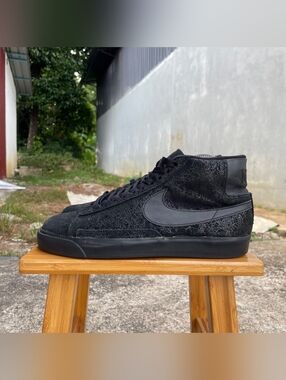 Vintage Unicorn Nike Blazer High "Triple Black" Mid Men's Sneakers